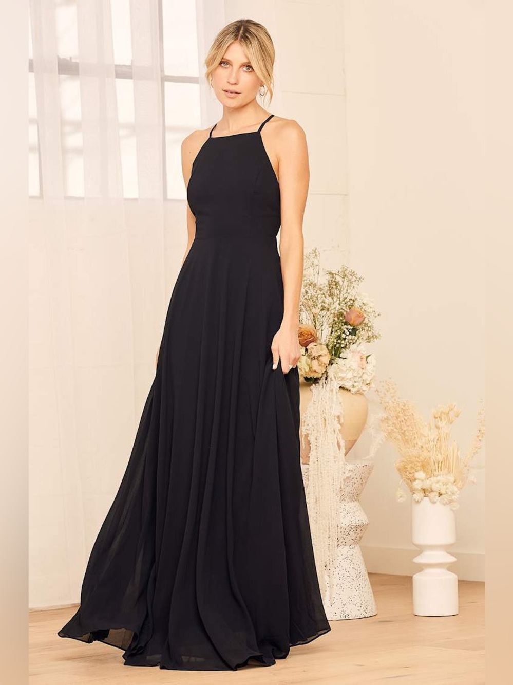 NWT!! Lulu’s - Mythical Kind of Love Black Maxi Dress - Small